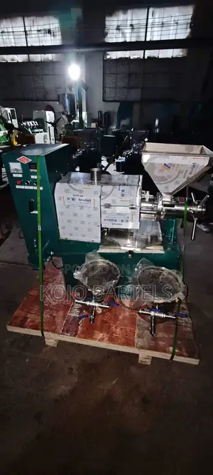 Oil Expeller 50-100kg/Hr - Used