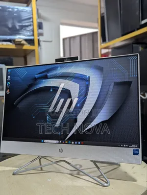 HP 200 G4 22 All-in-One Desktop Computer