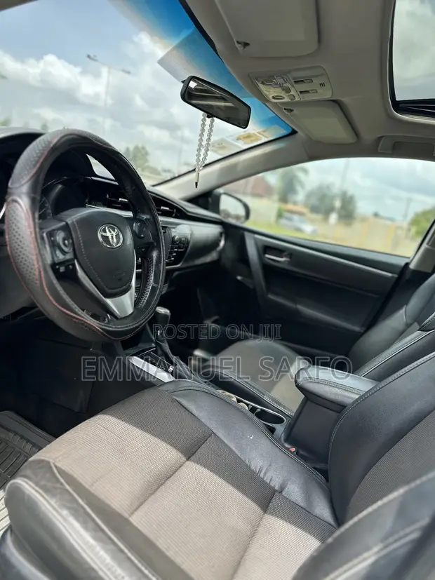 2015 Toyota Corolla S Sedan - 1