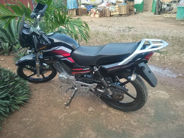 Yamaha YBR125 2013 Black - 1