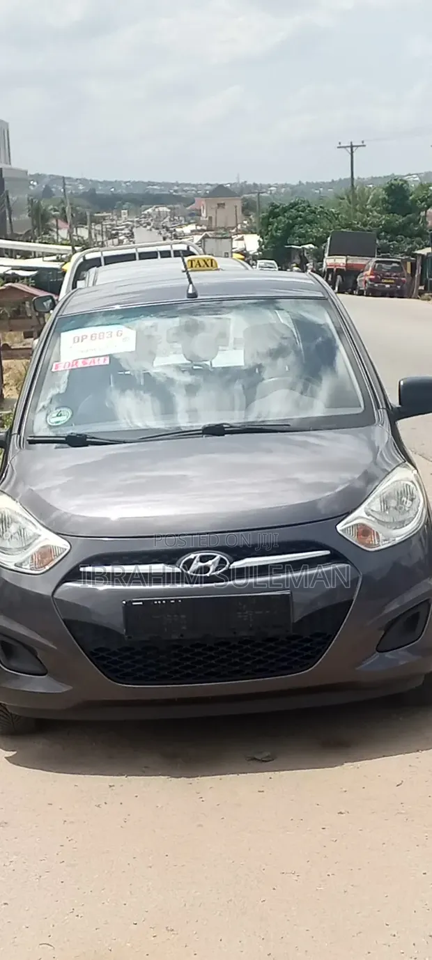 Hyundai i10 2010 Gray - 1