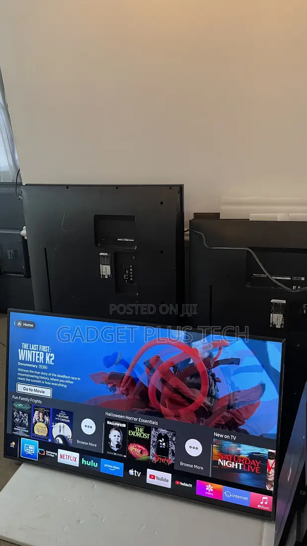 55" Samsung 4K UHD Smart TV - 1