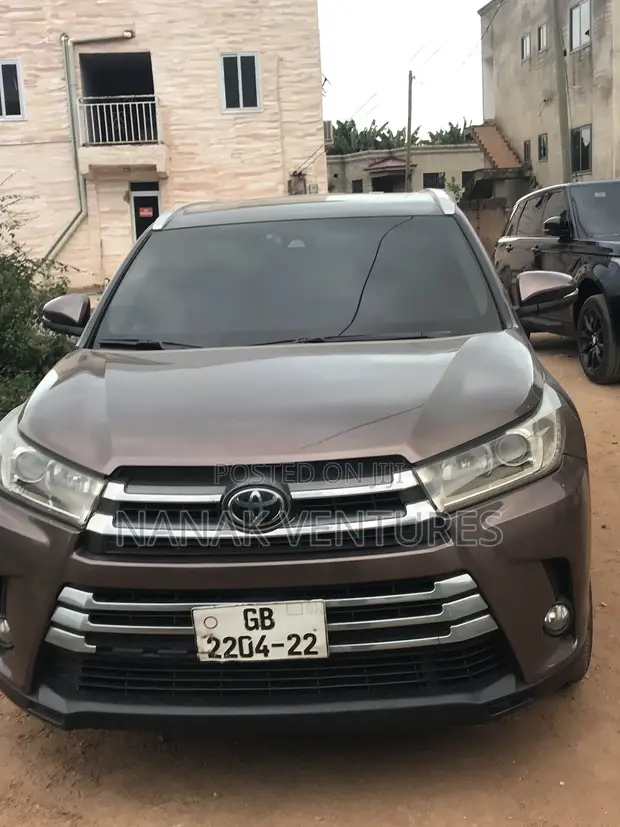 Toyota Highlander XLE 2019 Gold - 1