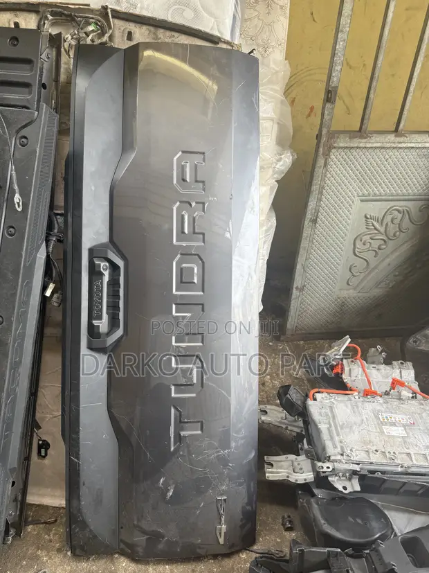 Toyota Tundra 2022-2026 Tailgate - Complete - 1