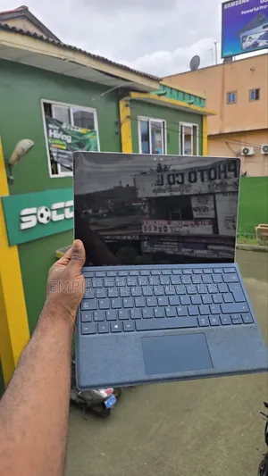 Microsoft Surface Pro 4 Laptop - Core i7, 8GB RAM, 256GB SSD