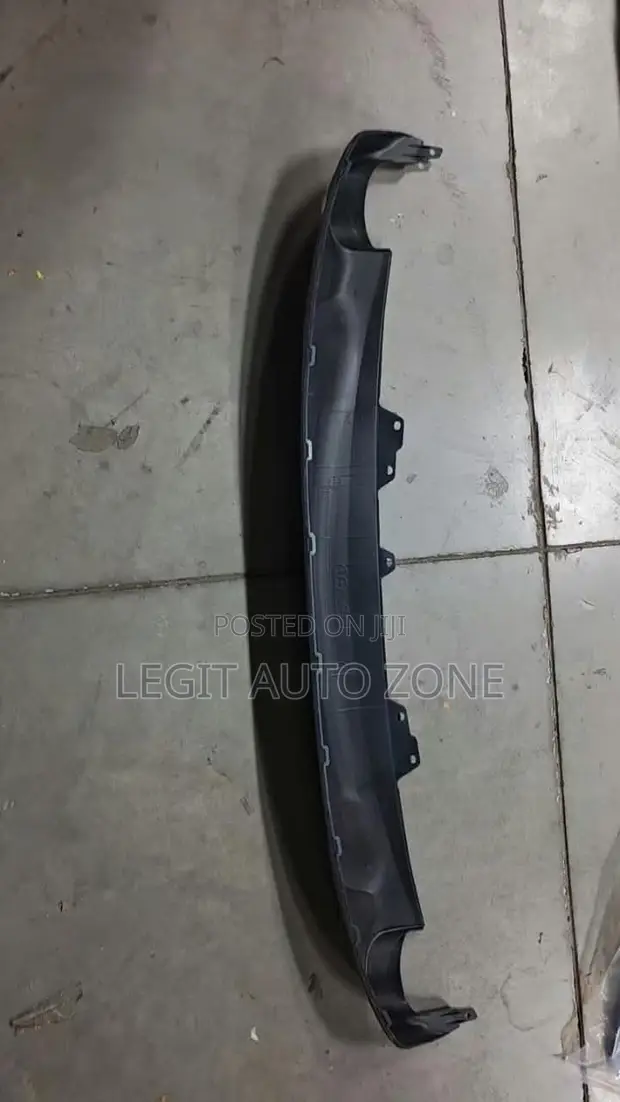Honda CR-V 2017-2019 Rear Bumper Diffuser - 1