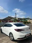 Hyundai Elantra Limited 2020 White - 3
