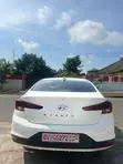 Hyundai Elantra Limited 2020 White - 5
