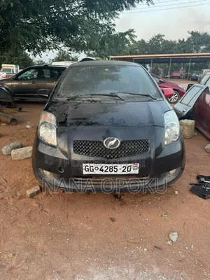 Toyota Vitz 2009 Black