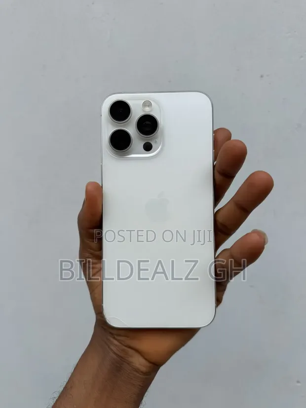 Apple iPhone 15 Pro Max 256GB White - 1