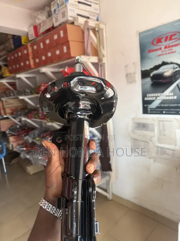 Hyundai Elantra Front Shocks (2015-2020) - 1