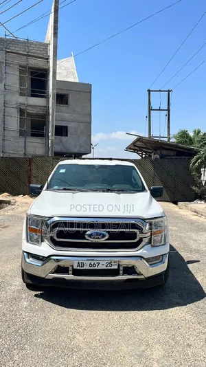 Ford F-150 Lariat 2022 White