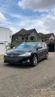 2020 Hyundai Elantra Limited - Black - 4