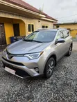 2018 Toyota RAV4 XLE SUV AWD - 1