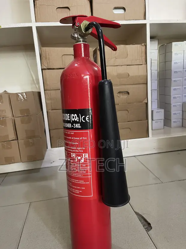 3KG CO2 Fire Extinguisher - 1