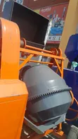 Brand New HAZE 18hp Self-Loading Concrete Mixer - 4