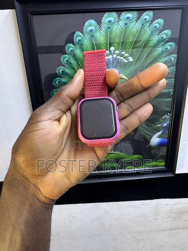 Apple Watch Series 6 44mm GPS Cellular - 1