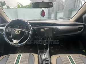 Toyota Corolla 2016 Black