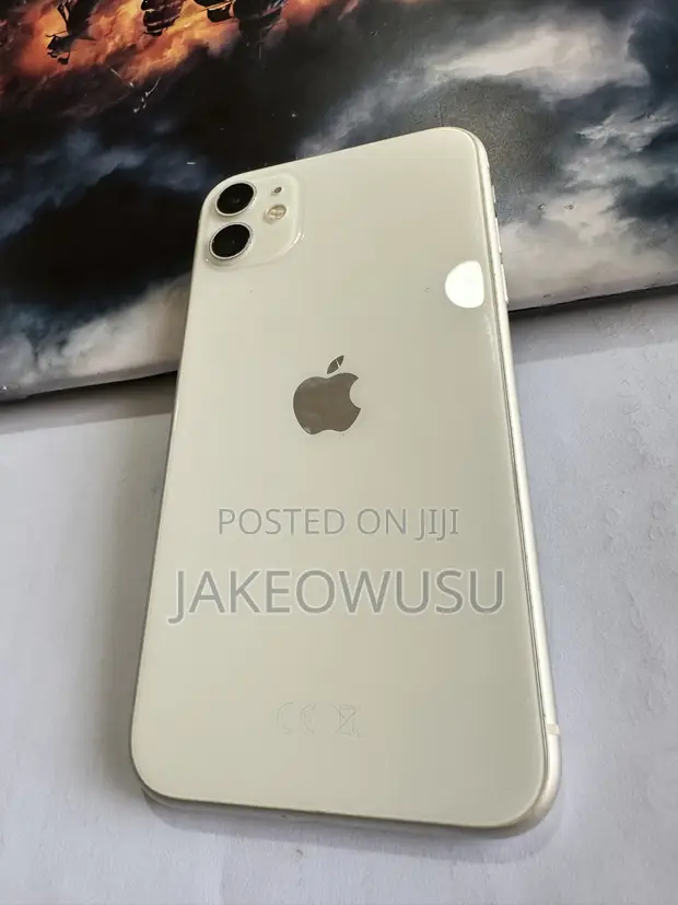 Apple iPhone 11 64GB White - 1