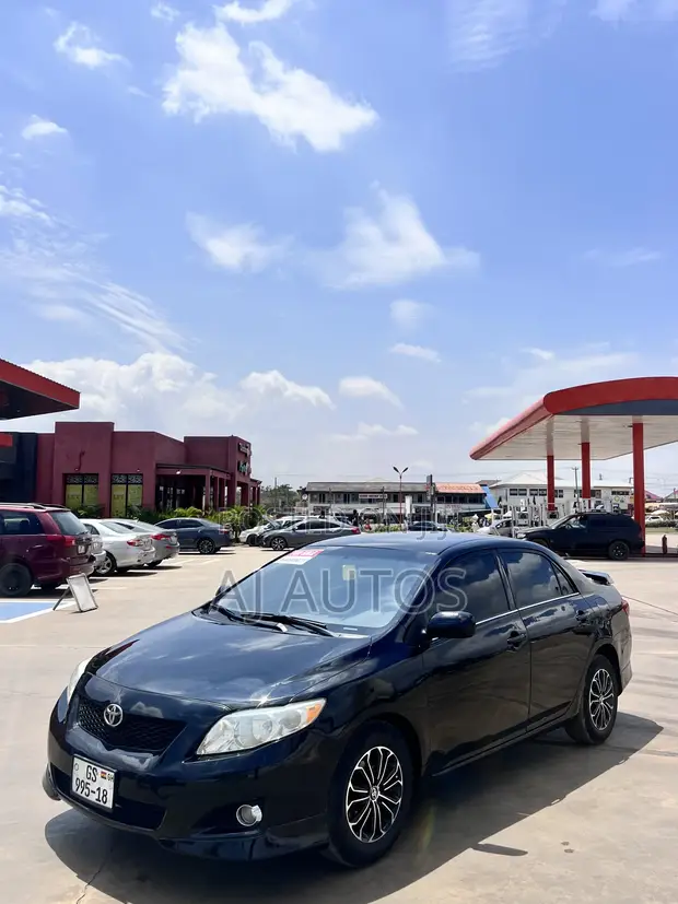 2010 Toyota Corolla S 1.8L Sedan - Black - 1