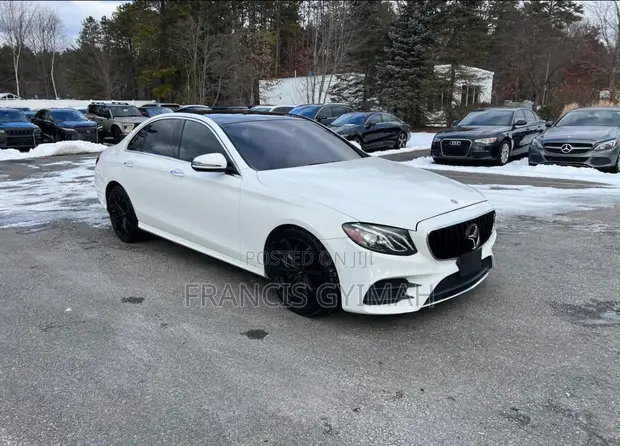 Mercedes-Benz E300 2018 White - 1