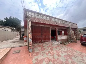 5 Bedroom House for Sale in Odorgonno