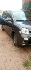 Toyota Sienta 1.5 AWD 2013 - 2