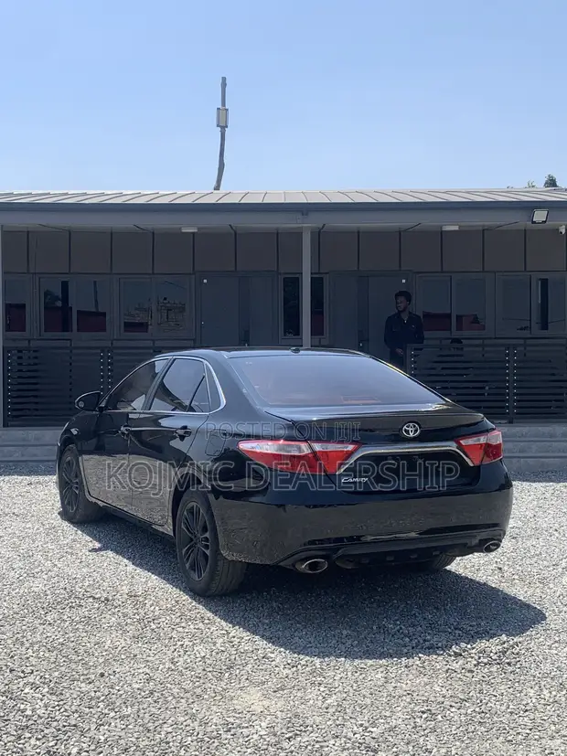 Toyota Camry 2016 Black - 1