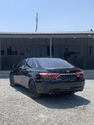 Toyota Camry 2016 Black