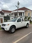 Nissan Frontier 2016 White - 3