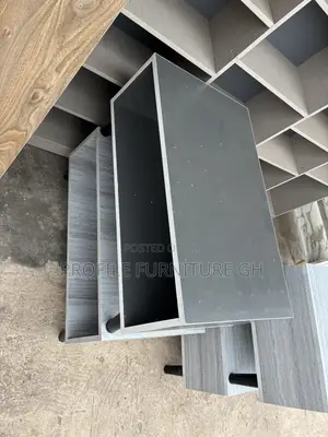 Royal Comfort Square Center Table