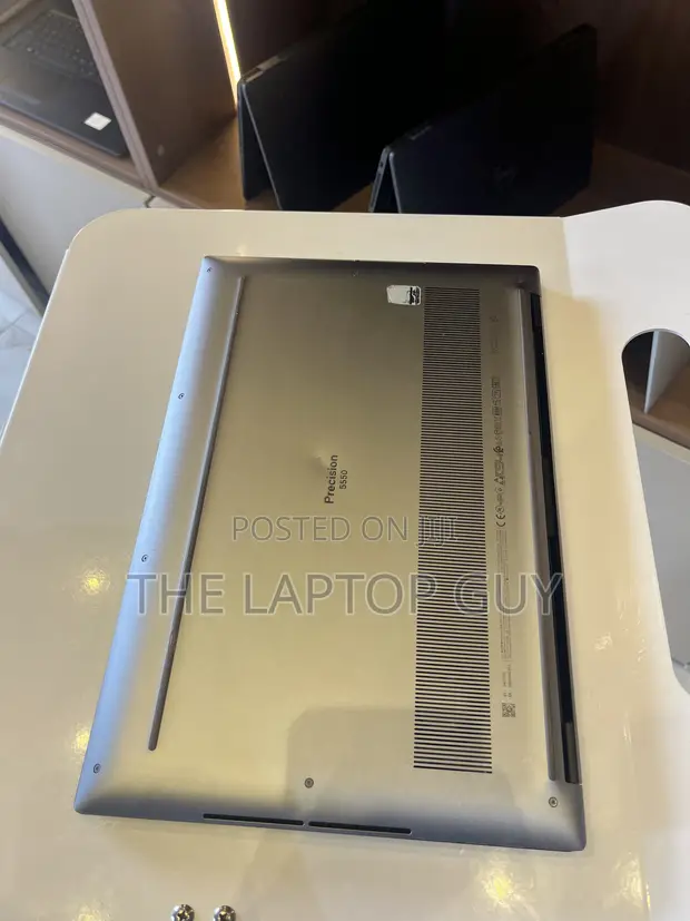 Dell Precision 5550 Laptop - Intel Core i7, 32GB RAM, 512GB SSD - 1