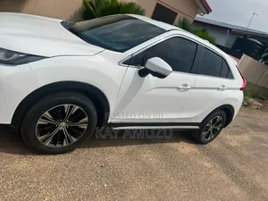 Mitsubishi Eclipse 2018 White