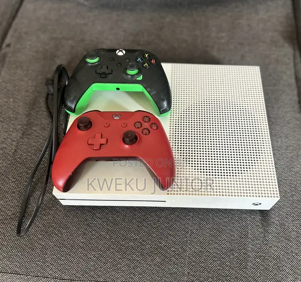 Used Xbox One S with 2 Controllers and 6 Games - 1