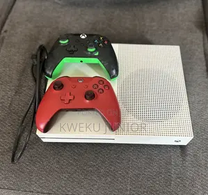 Used Xbox One S with 2 Controllers and 6 Games