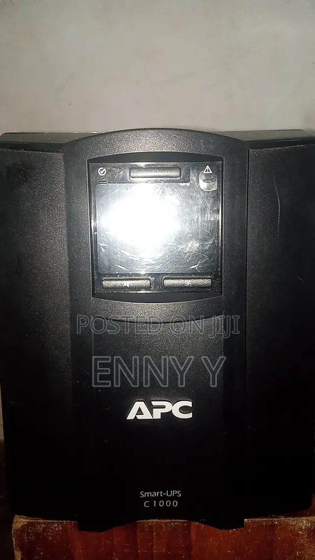 APC Smart-UPS SMC1000I UPS - 1