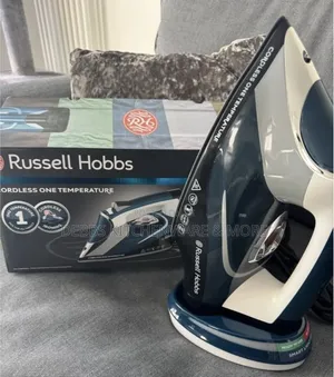Russell Hobbs 2-in-1 Cordless/Corded Steam Iron (UK)