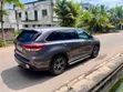 2017 Toyota Highlander LE 4x2 V6 Gray - 2