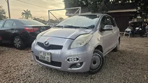 Toyota Vitz 1.0 FWD 5dr Hatchback 2010 Silver