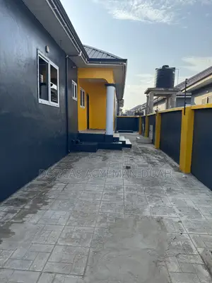 3 Bedroom House for Rent in Adom Estate, Community 25