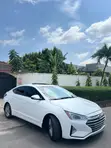 Hyundai Elantra Limited 2020 - White - 2