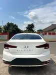 Hyundai Elantra Limited 2020 - White - 3