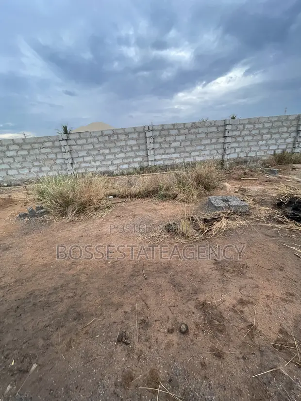 Genuine Plot of Land for Sale Near Roadside, Sasaabi - 1