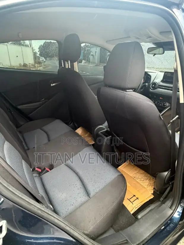 Toyota Yaris iA 1.5 FWD 2016 - 1