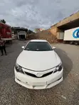 Toyota Camry 2014 White - 3