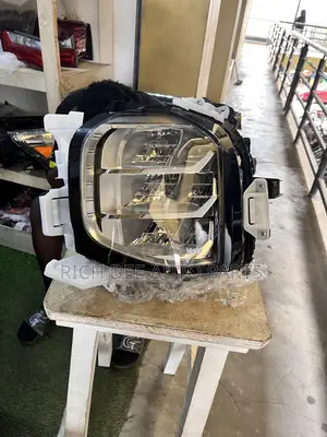 Mitsubishi Outlander 2022-2025 Lower Headlight