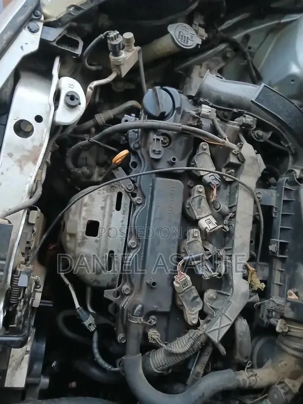 Toyota Vitz Engine - 1