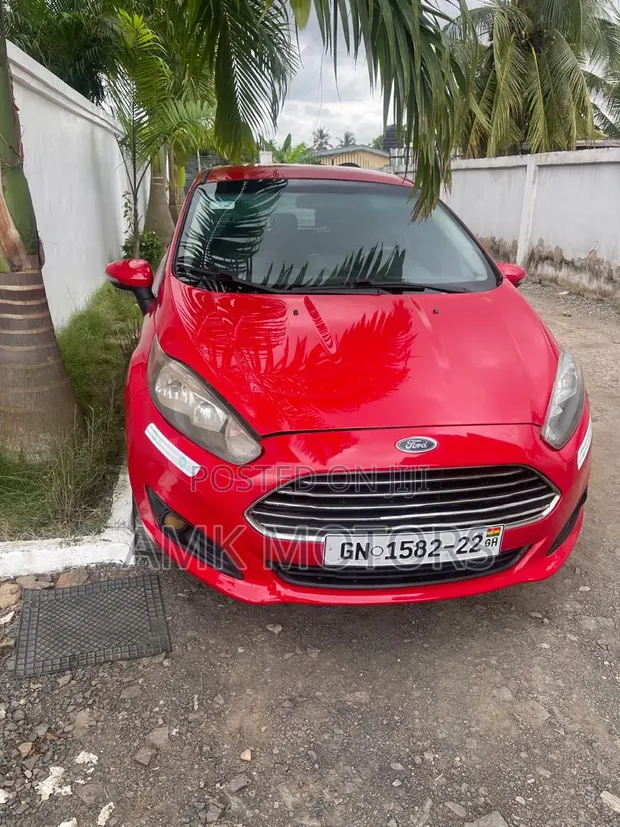 Ford Fiesta 2015 Red - 1