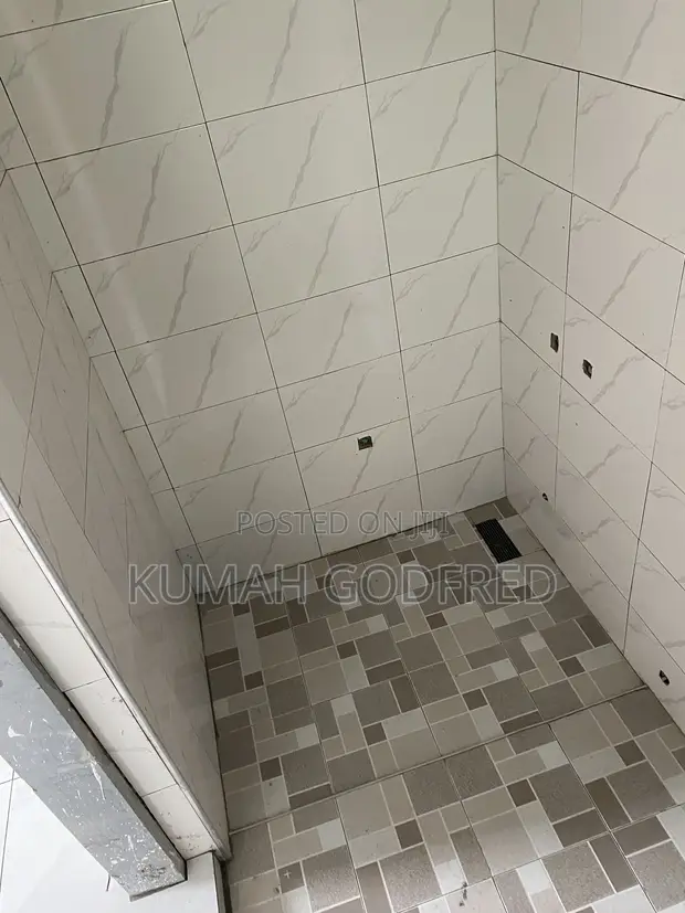 Craft Man Professional Tiler in Ashaiman - 1