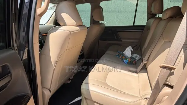 Toyota Land Cruiser 2015 Black - 1